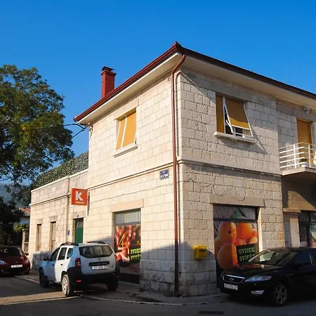 Apartment Gluic Kastela